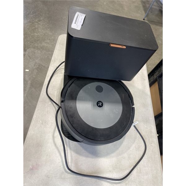 IROBOT J7 PLUS WI-FI CONNECTED ROBOT VACUUM WORKING
