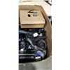 Image 3 : BOX OF VARIOUS VACUUM PARTS