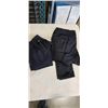 Image 2 : 15 PAIRS OF LADIES YOGA PANTS. 1 XS, 2 S, 4 MED, 3 LARGE, 5 XL