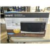 Image 1 : AVANTI 0.9CU FT STAINLESS STEEL MICROWAVE - TESTED WORKING, RETAIL $159