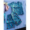 Image 4 : 21 NEW PIECES OF NEW KIDS CLOTHING SIZE 4 ORIGINAL RETAIL $300+