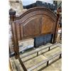Image 2 : KINGSIZE MAHOGANY FINISH POSTER BEDFRAME