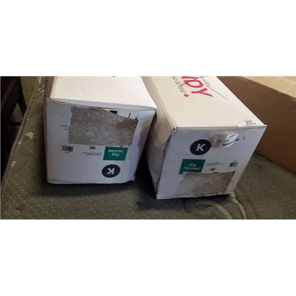 2 AS NEW ENDY LUXE FOAM PILLOW KINGSIZE