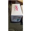 Image 3 : 2 AS NEW ENDY LUXE FOAM PILLOW KINGSIZE