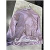 Image 5 : 5 HOODIES. 2 ARE LADIES MEDIUMS, 2 ARE MENS MEDIUMS, ONE IS XL