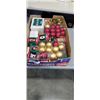 Image 1 : TRAY OF CHRISTMAS DECORATIONS INCLUDING HALLMARK ORNAMENTS