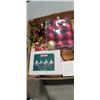 Image 2 : TRAY OF CHRISTMAS DECORATIONS INCLUDING HALLMARK ORNAMENTS