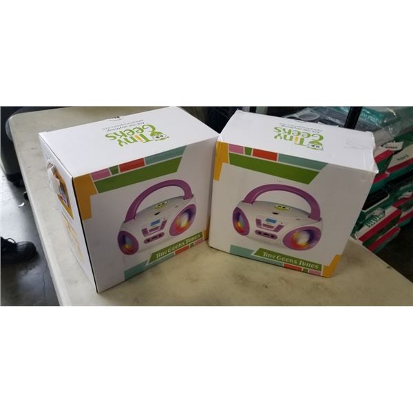 2 TINKY GEEKS TUNES KIDS BOOMBOX CD PLAYERS