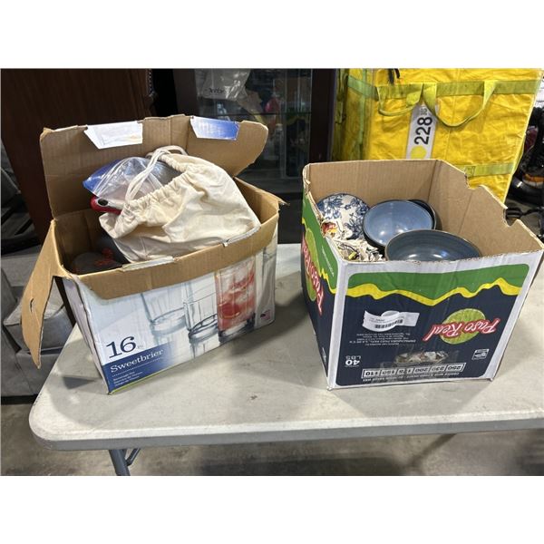 2 BOXES OF ASSORTED GLASSES AND DINNER WARE