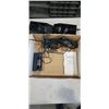 Image 5 : TRAY OF OLD MOTOROLA CELLPHONES