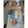 Image 1 : BOX OF AMAZON OVERSTOCK INCLUDING FABRIC RESISTANCE BANDS, STAINLESS STEEL WATER BOTTLES, INFLATABLE