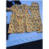 Image 10 : 20 NEW PIECES OF NEW KIDS CLOTHING SIZE 5 ORIGINAL RETAIL $300+