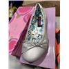 Image 3 : 7 PAIRS VARIETY SHOES INCLUDING BALL BAND, VIA PINKY AND D SEEK