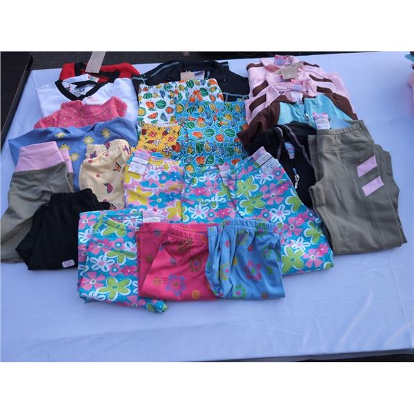20 NEW PIECES OF NEW KIDS CLOTHING SIZE 5 ORIGINAL RETAIL $300+