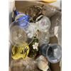 Image 3 : TRAY OF ASSORTED VASESA DN ANTIQUE JUG AND BOWL SET