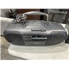 Image 3 : PROFILE CENTRE SPEAKER AND VINTAGE SONY STEREO