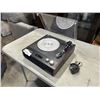 Image 2 : VICTROLA RECORD PLAYER