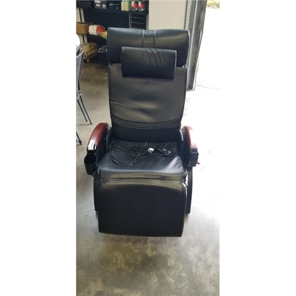LEATHER MASSAGE AND HEAT RECLINER CHAIR