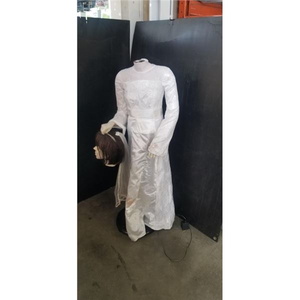 HAUNTED BRIDE FIGURE - WORKING, MANY PHRASES