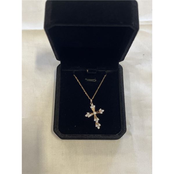 NEW 18K GOLD PLATED 32.0MM SIMULATED DIAMOND (CZ) CROSS NECKLACE 18" LONG