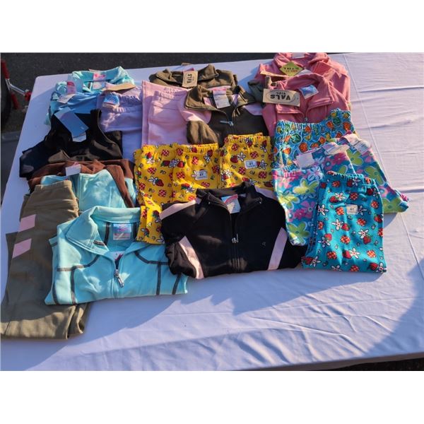 22 NEW PIECES OF NEW KIDS CLOTHING SIZE 4 ORIGINAL RETAIL $300+