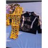 Image 6 : 22 NEW PIECES OF NEW KIDS CLOTHING SIZE 4 ORIGINAL RETAIL $300+