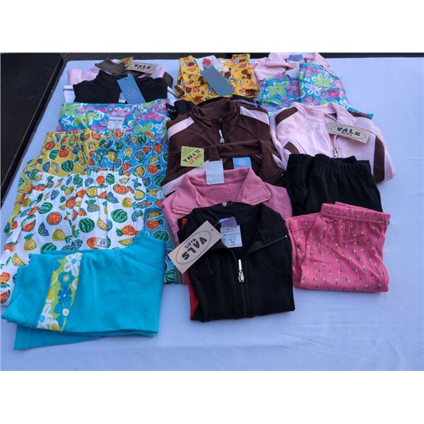 20 NEW PIECES OF NEW KIDS CLOTHING SIZE 5 ORIGINAL RETAIL $300+