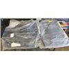 Image 1 : 2 NEW SETS OF TOYOTA HIGHLANDER FLOOR MATTS