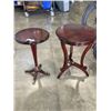 Image 1 : 2 BOMBAY FURNITURE ROUND PEDESTAL ACCENT TABLES