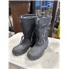 Image 1 : SIZE 12 OUTBOUND SNOW BOOTS