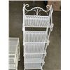 Image 2 : 2 WHITE METAL ORGANIZERS