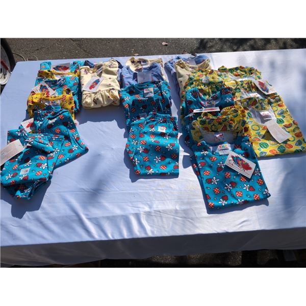 25 PIECES OF NEW INFANT CLOTHING SIZE 12 MONTHS TO 24 MONTHS