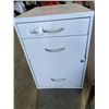 Image 4 : 2 THREE DOOR METAL CABINET