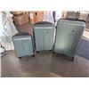 Image 2 : ROOTS GREEN 3PC HARDSIDE LUGGAGE SET, MIDDLE CASE HAS FREIGHT DAMAGE - RETAIL $269  CODE IS 333 FOR 