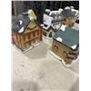 Image 5 : 8 VINTAGE MINIATURE CHRISTMAS VILLAGE BUILDINGS
