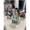 Image 3 : 27 VINTAGE MINIATURE CHRISTMAS VILLAGE BUILDINGS