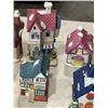 Image 4 : 27 VINTAGE MINIATURE CHRISTMAS VILLAGE BUILDINGS