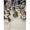 Image 6 : 27 VINTAGE MINIATURE CHRISTMAS VILLAGE BUILDINGS