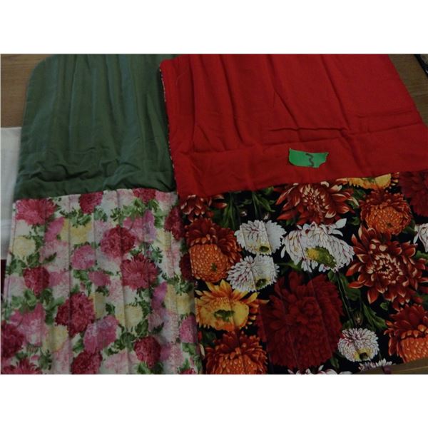 UNCLAIMED STORAGE:  FLAT C/W KNITTING NEEDLE COVER CASES