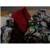 Image 5 : UNCLAIMED STORAGE:  BOX C/W ASSORTED SEWING MATERIAL