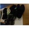 Image 1 : BOX C/W ASSORTED GLOVES, SLIPPERS, ETC