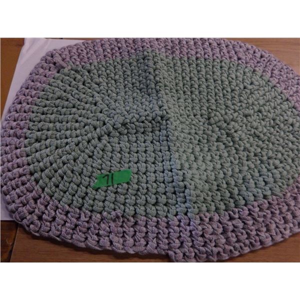 UNCLAIMED STORAGE:  NEW:  WOVEN MAT