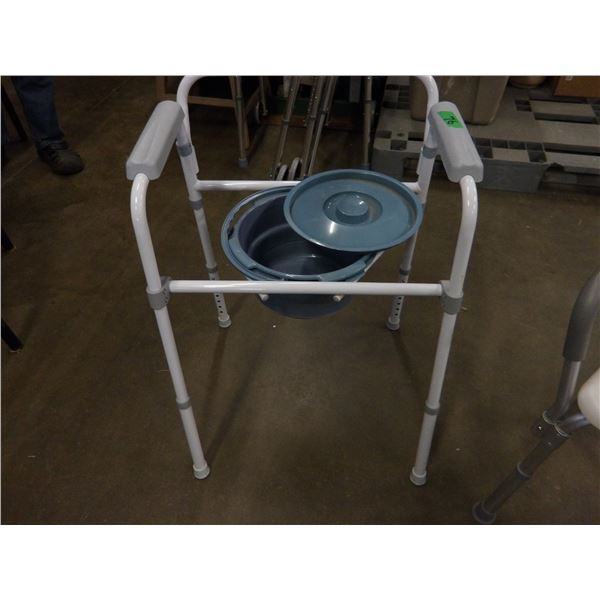 LIKE NEW (NEVER USED);  SINGLE PORT-A-POTTIE