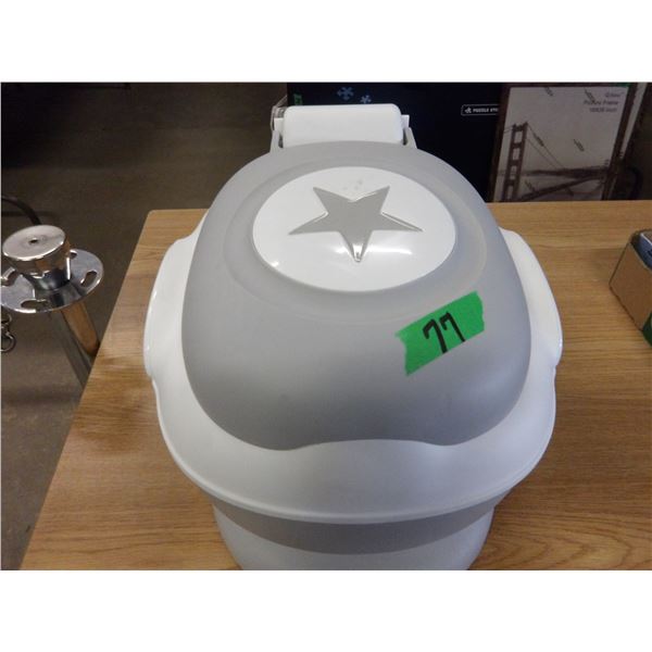 NEW:  KID'S TRAINING TOILET SEAT