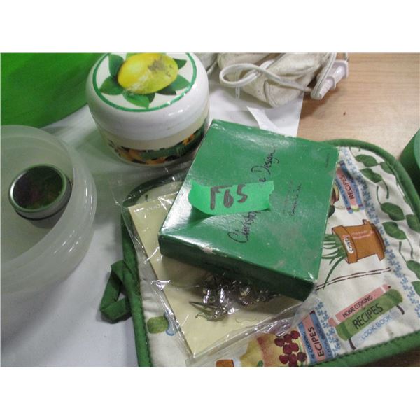 ESTATE:  GREEN TUB C/W MISC ITEMS AS SHOWN
