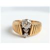 Image 2 : Lady's 14K Yellow Gold Ring With Three Diamonds and Ribbed Design