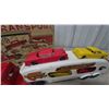Image 5 : Marx Lumar Cross Country Auto Transport Truck, Pressed Metal, with 4 Plastic Cars and Original Box
