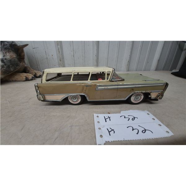 Vintage ET Japan Tinplate 1959 Ford 4-Door Station Wagon Toy, Two-Tone Cream and Tan Body, Friction
