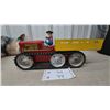 Image 1 : Vintage Marx Tin Litho Wind-Up Tracked Tractor with Dump Bed and Driver, 1950s 14” Working