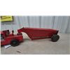 Image 7 : Vintage 1950s Structo Earth Mover Pressed Steel Toy Tractor and Scraper Set 23.6”